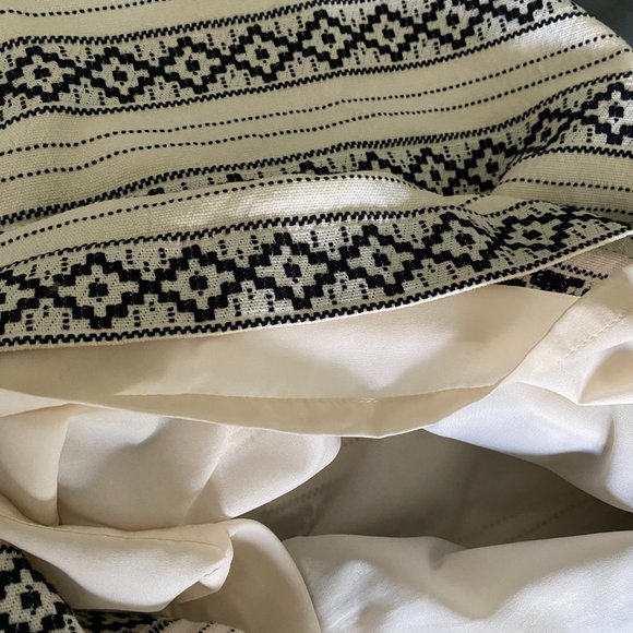 Ann Taylor | Geometric A-Line Straight Pencil Skirt Size 2 - Picture 7 of 9